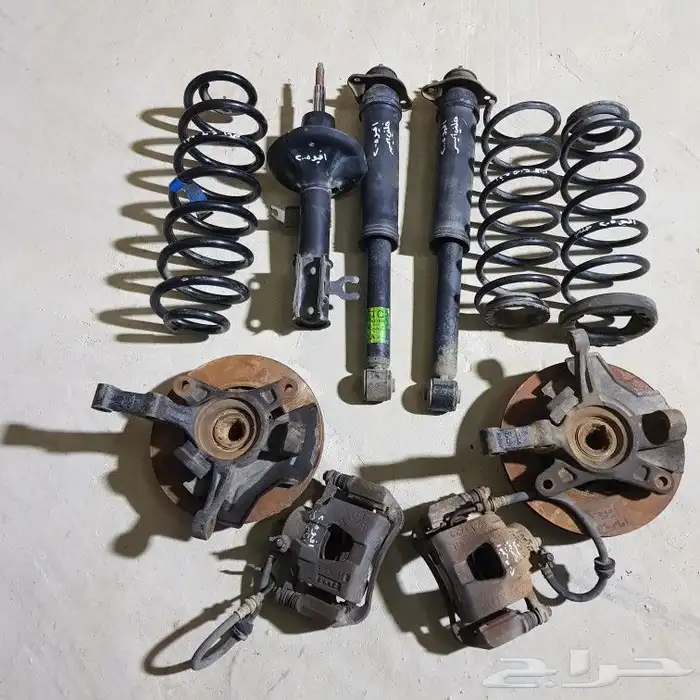 للبيع قطع افيو 2005 مستخدمه ونظيف 1