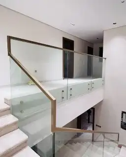 زجاج  المنيوم  نوافد  ابواب  وجهات محلات  شور قاطع  سكريت 12