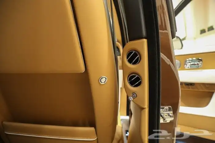 رولز رويس Cullinan 2023 22