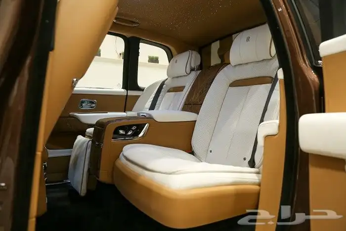 رولز رويس Cullinan 2023 25