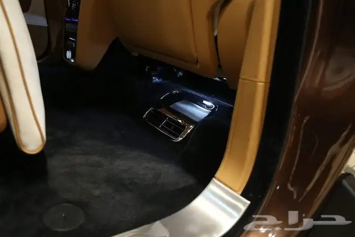 رولز رويس Cullinan 2023 11