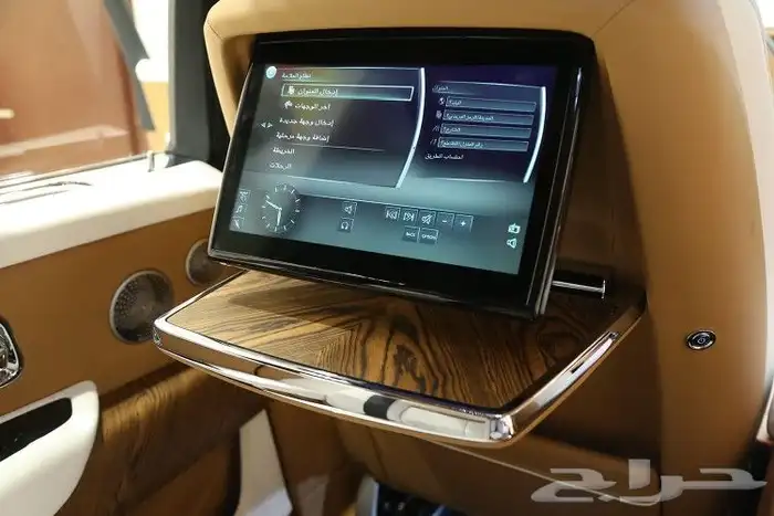 رولز رويس Cullinan 2023 16