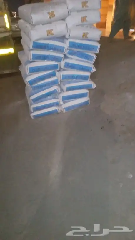 بطحاء اسمنت طوب عتب خرسان دافنيات بلك احمر دافنيات بلاط 5