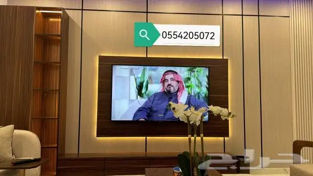 ديكور شاشه مع مكتبه ودولاب عبايات 0