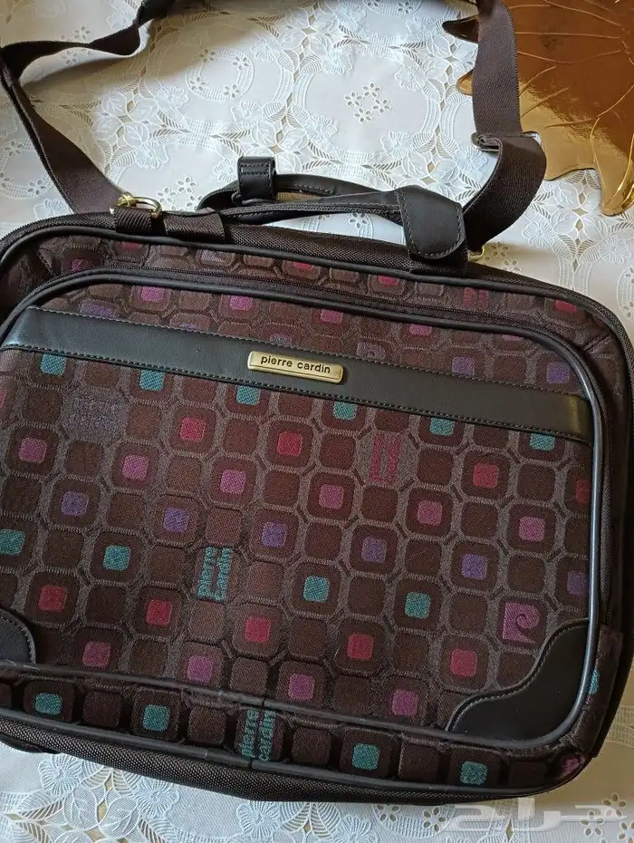 حقيبة مكتب  بيار كاردان  فاخره 0