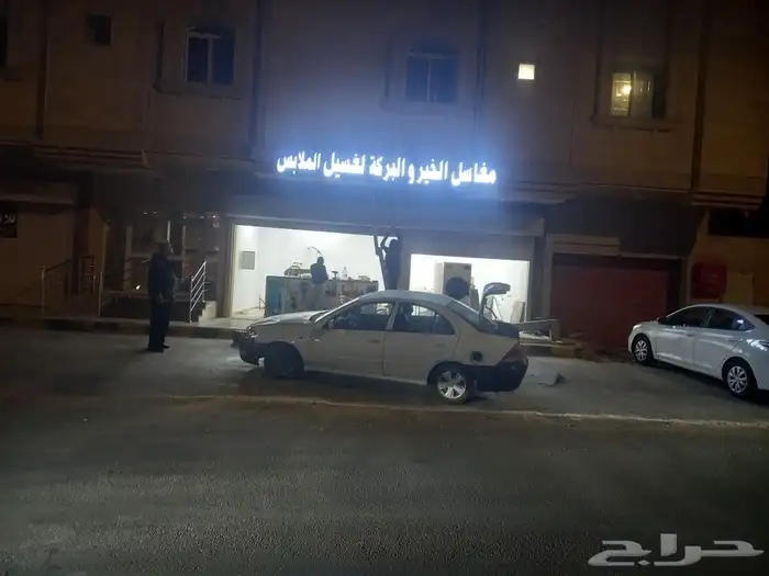 تركيب لوحات محلات تركيب حروف مضيئة تركيب استيكرات تركيب بنرا 6