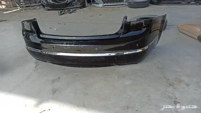 يوجد لدينا صدام كادينزا 2012 -2013اصلي وكاله 4