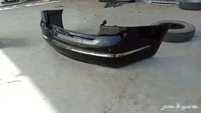 يوجد لدينا صدام كادينزا 2012 -2013اصلي وكاله 3