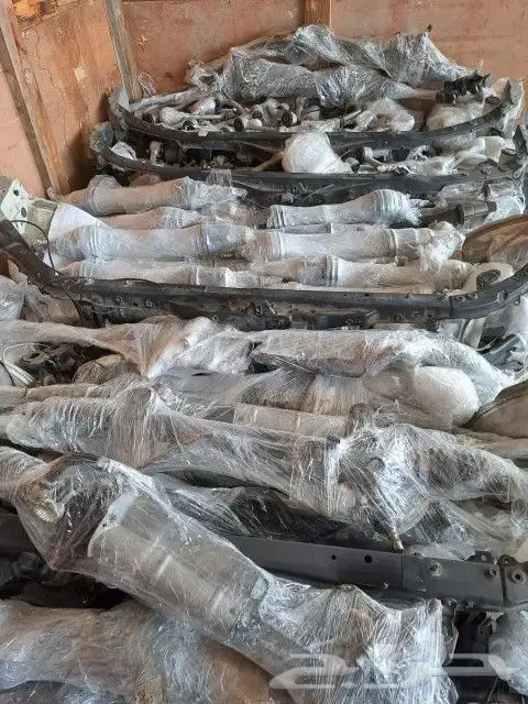 قطع غيار لكزس 4