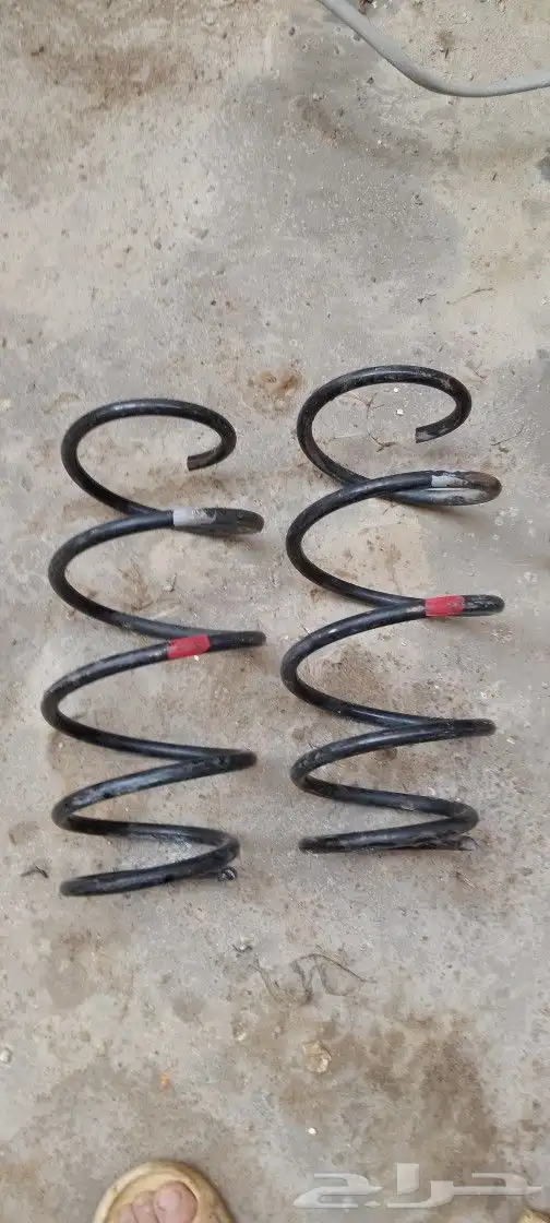 طقم يايات اماميه وخلفيه اصليه لكزس اي اس300موديل2005 0