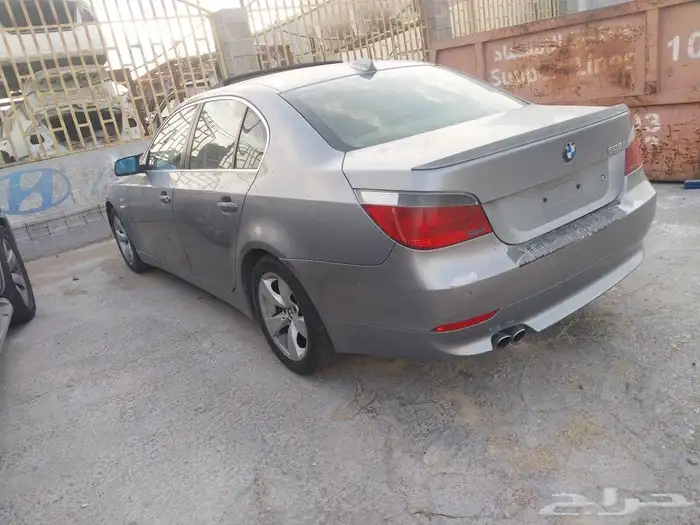 ا BMW 2005مصدوم تشليح قطع غيار 0