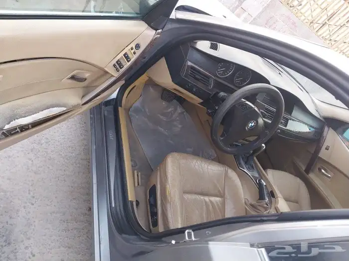 ا BMW 2005مصدوم تشليح قطع غيار 2