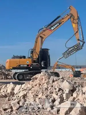 بوكلينات للايجار حفر اراضي طرنشات 1