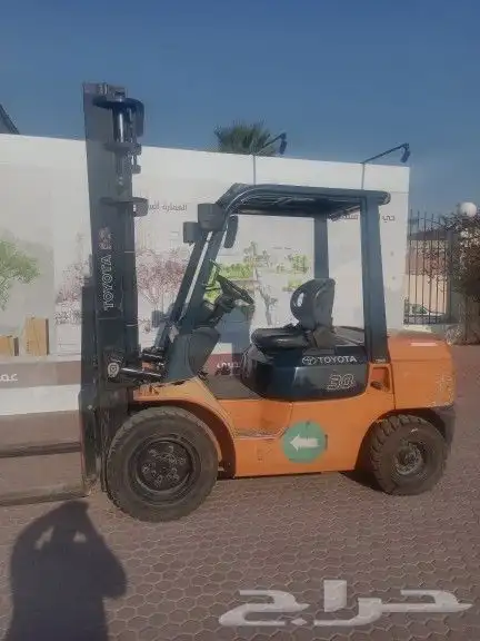 للإيجار الشهري فوركلفت بسائق وبدون سائق معدات جديده 2020 5