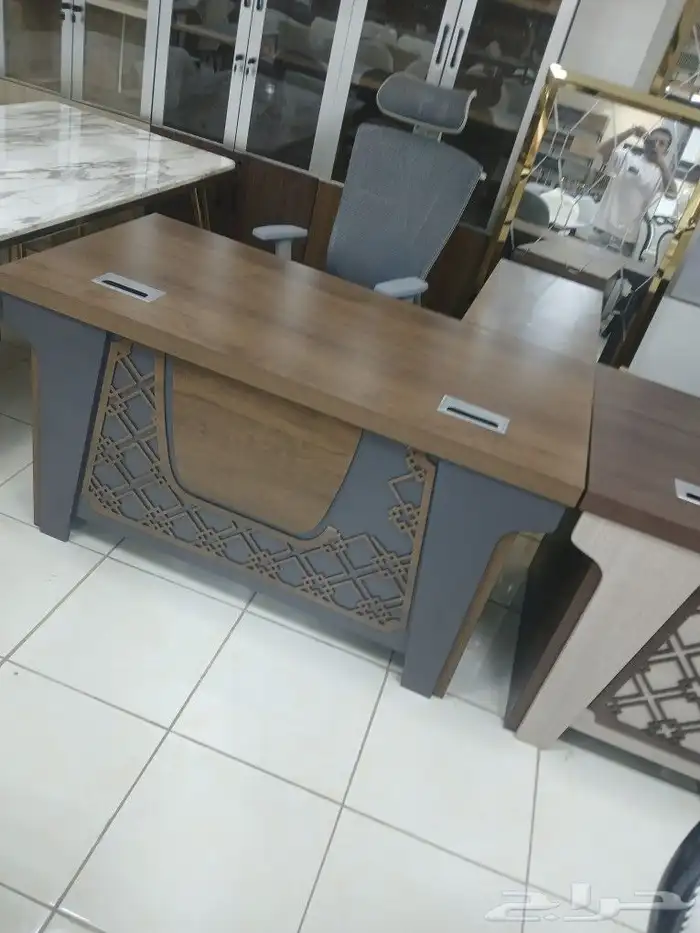 مكاتب بمقاصات وألوان مختلفه وأسعار طيبه 9