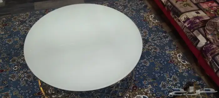 طاولة كبيرة و معاها 2 طاولات صغار من فوق قزاز 2