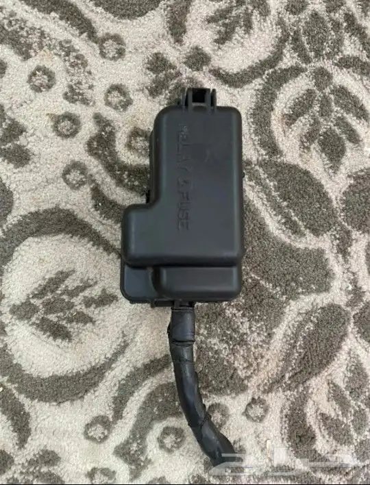 علبة فيوزات انوار مع الكتاوت اصلي كامري موديل 1998 إلى 2002 1