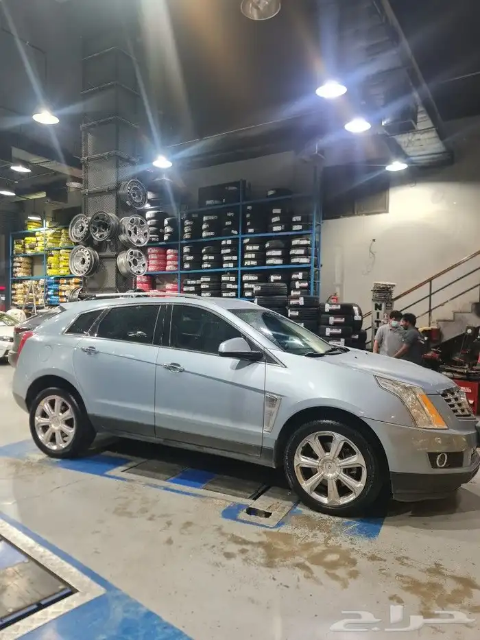 كاديلاك SRX 29
