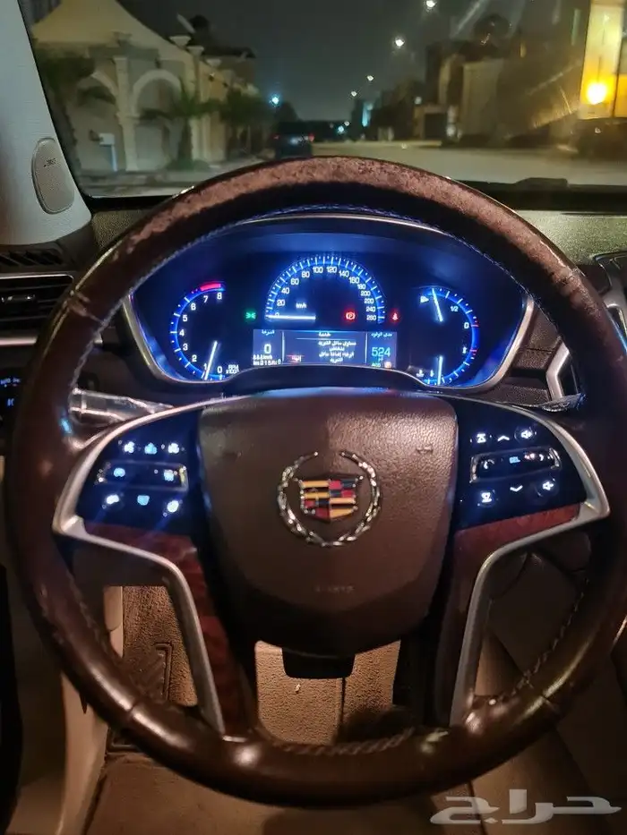 كاديلاك SRX 21