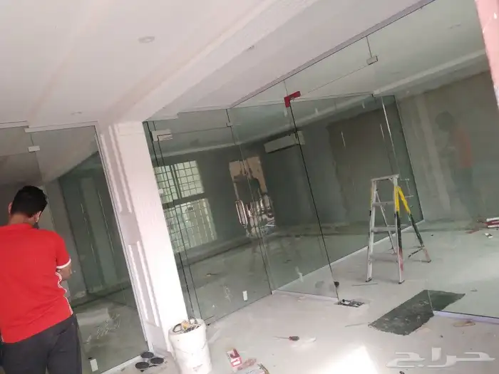 زجاج سكريت وجهات محلات تقسيم مكاتب حمامات شاور 9