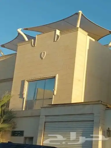 مظلات وسواتر نيوم 0