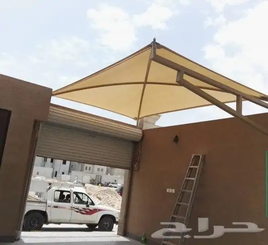 مظلات وسواتر نيوم 12