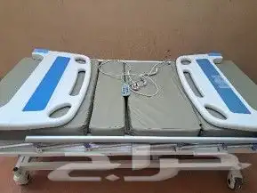 سرير طبي كهربائي للبيع شبه جديد 0