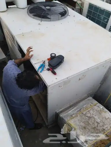 فني تكييف و تبريد صيانة ثلاجات المركزية 11