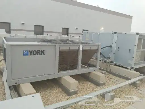 فني تكييف و تبريد صيانة ثلاجات المركزية 4