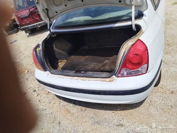 للبيع قطع لنترا 2005 14