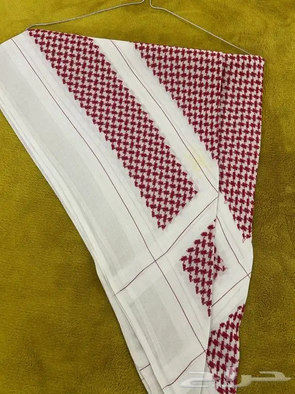 شماغ البسام نادر 0