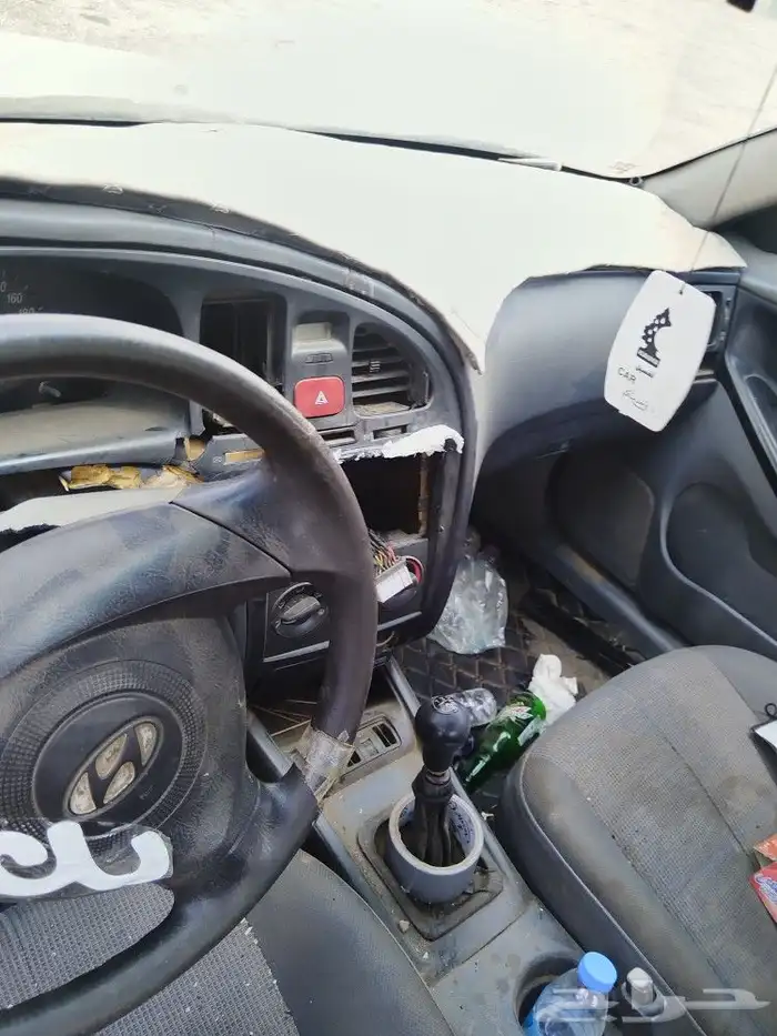 للبيع قطع لنترا 2005 1