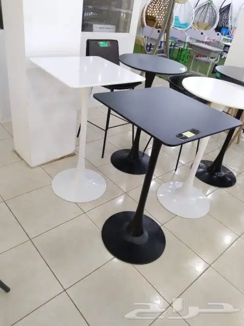 طاولات وكراسي 9