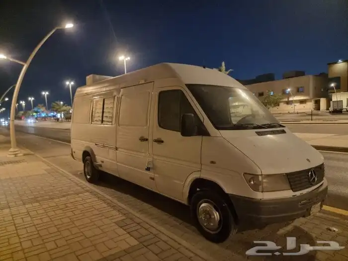 للبيع مرسيدس فود ترك 2000 م مفحوص مجدد 4