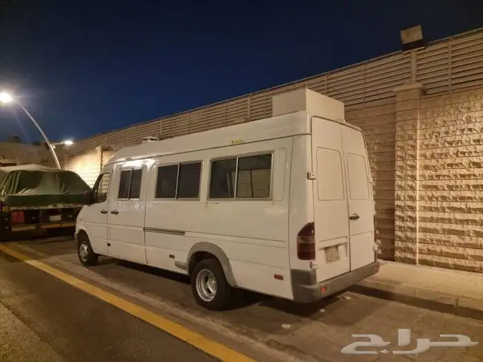 للبيع مرسيدس فود ترك 2000 م مفحوص مجدد 0