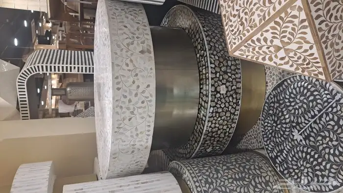 طاولات صدف بقاعده خشب طبيعي 9