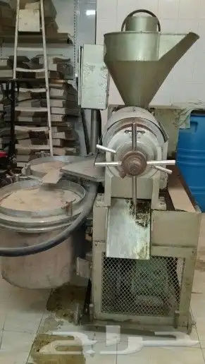 معصرة Press for all oilseeds 1