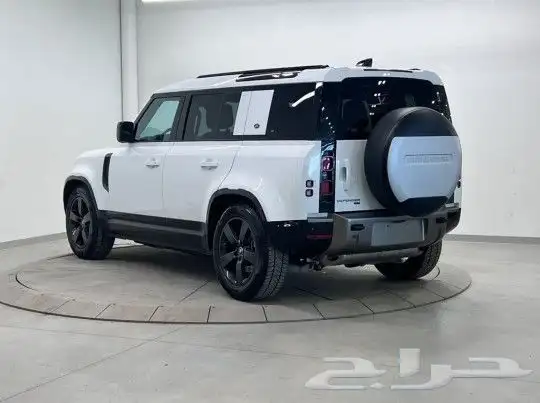 لاند روفر ديفيندر Defender P400 X-Dynamic HSE موديل 2021 2