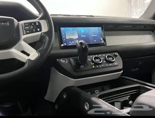 لاند روفر ديفيندر Defender P400 X-Dynamic HSE موديل 2021 17