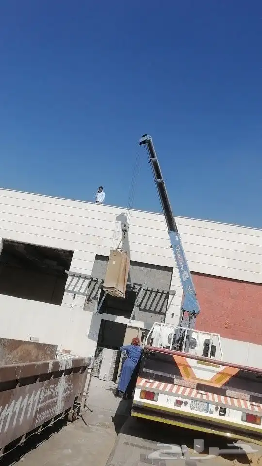 يوجد لدينا بوم تراك ونش للايجار اليومي 0