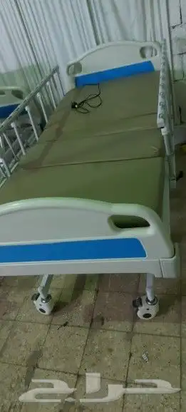 سرير طبي مع مرتبة كهربائي تحكم ريموت 2