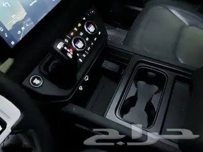لاند روفر ديفيندر Land Rover Defender 110 SUV موديل 2023 13