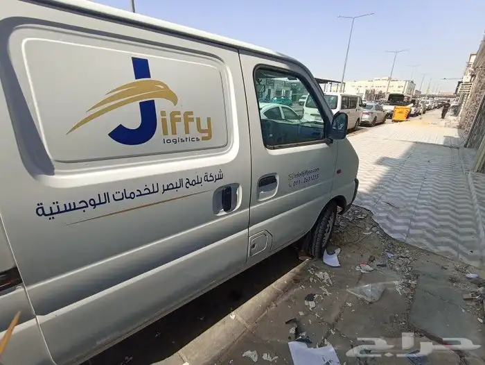طباعة ستيكر سيارات دينات شاحنات مكرو باص سيارت اسعاف وشرطة 3