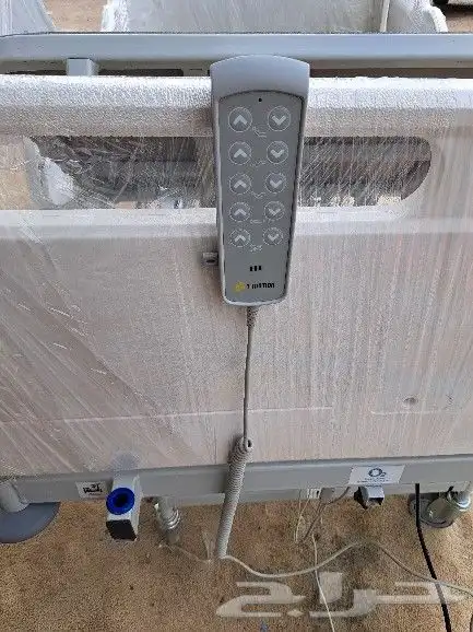 سرير طبي كهربائي معا المرتبه عريض 5