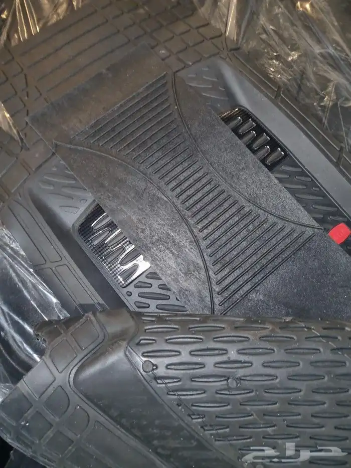 دعاسات ارضيه ضد الماء لسنتافي من موديل2019 الى 2023 ممتازه 2