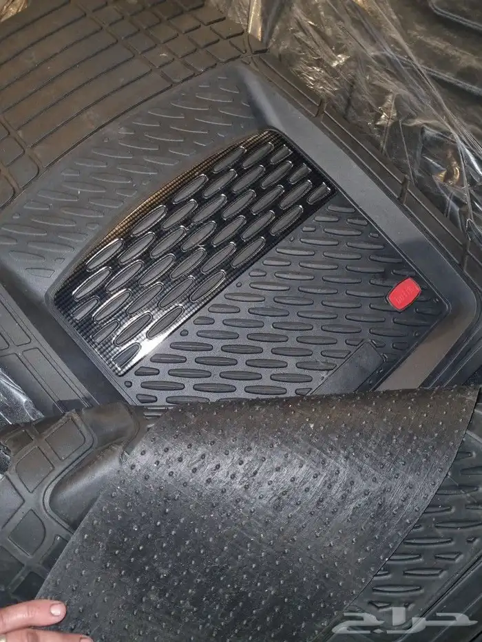 دعاسات ارضيه ضد الماء لسنتافي من موديل2019 الى 2023 ممتازه 3