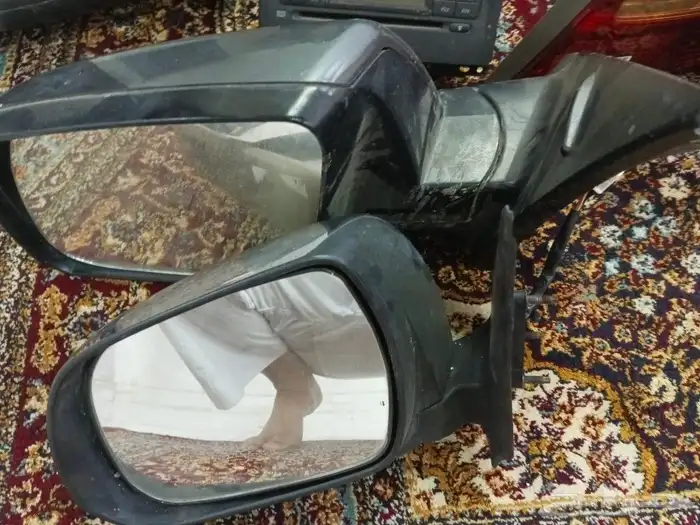 فطع سيارات متنوعه البيع عليها جميع 4