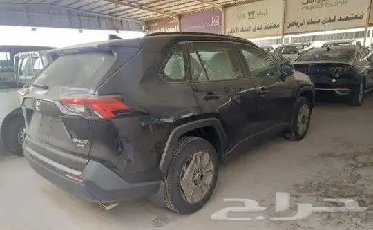تويوتا راف فور موديل 2025 وارد بريمي مكينة 2500 9