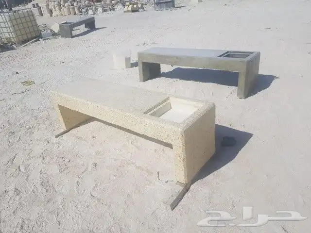 كراسي خرسانية مصدات حواجز احواض زهور قواعد اناره سلات ماهل 18