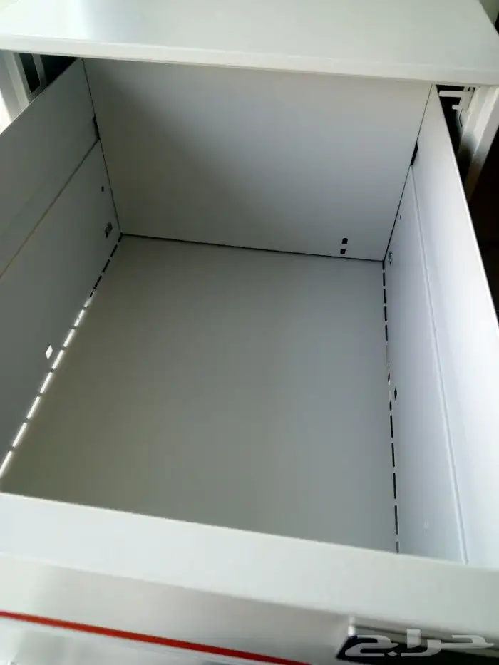 شالون 4 ادراج برقم سري 2